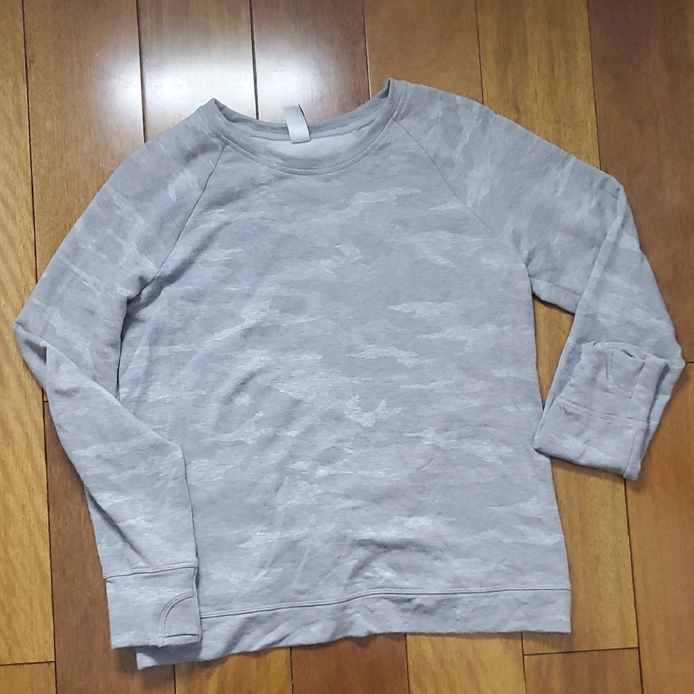 Athleta Girl Heather Gray Camo Top